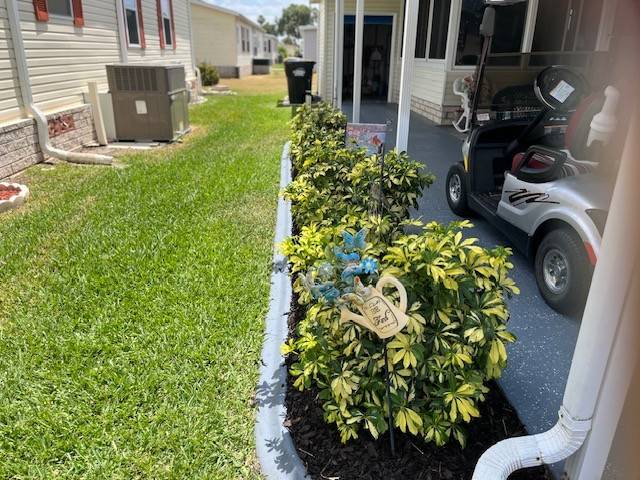 2704 Lindrick Ct. a Winter Haven, FL Mobile or Manufactured Home for Sale